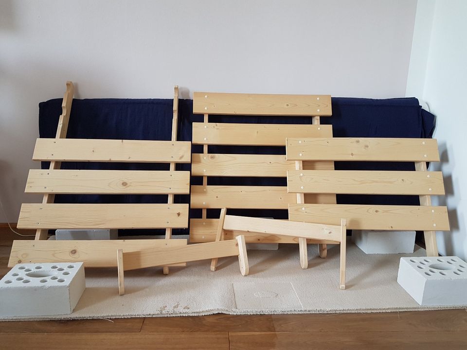 IKEA Holzauflage mit Matratze in blau zum Stecken in Bonn