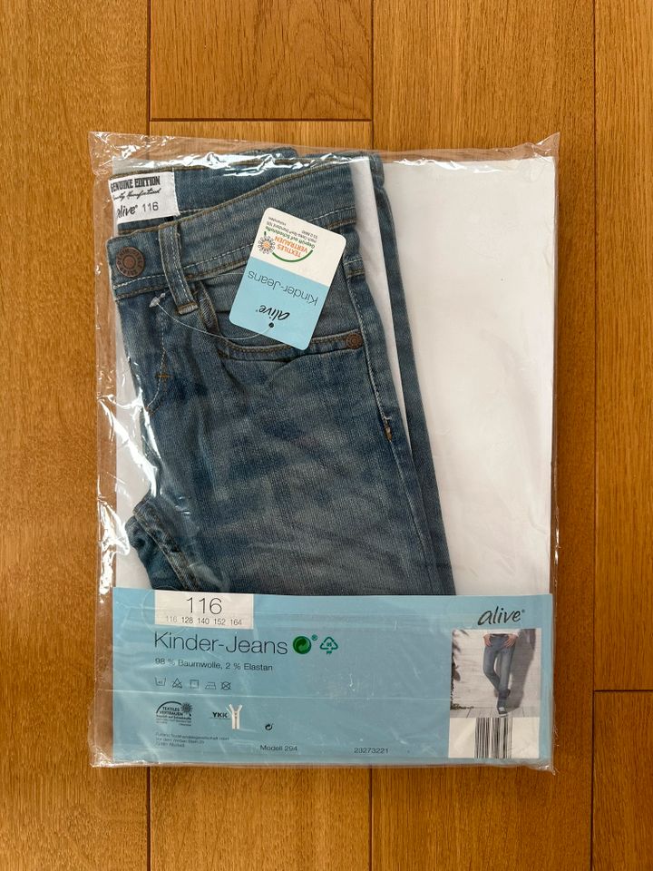 Alive Kinder - Jeans blau Gr. 116 * neu Etikett OVP in München