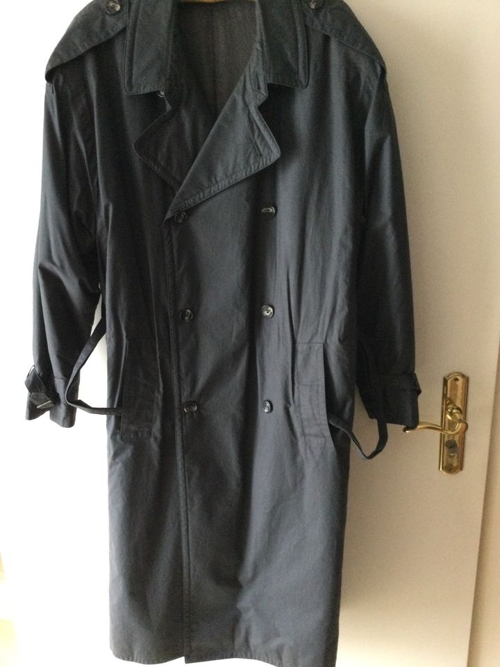 Herrentrenchcoat von HUGO Boss, Gr. 54 in Lohmar