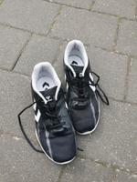 Hummel Hallenschuhe Sportschuhe Gr.43 schwarz Niedersachsen - Oldenburg Vorschau