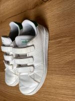 Adidas Schuhe 31 weiß weiße Sneaker Sneakers Baden-Württemberg - Neuenbürg Vorschau