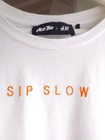 T-Shirt bestickt mit  "Sip Slow"  ACE TEE x H&M  Gr. 38 Sachsen - Chemnitz Vorschau