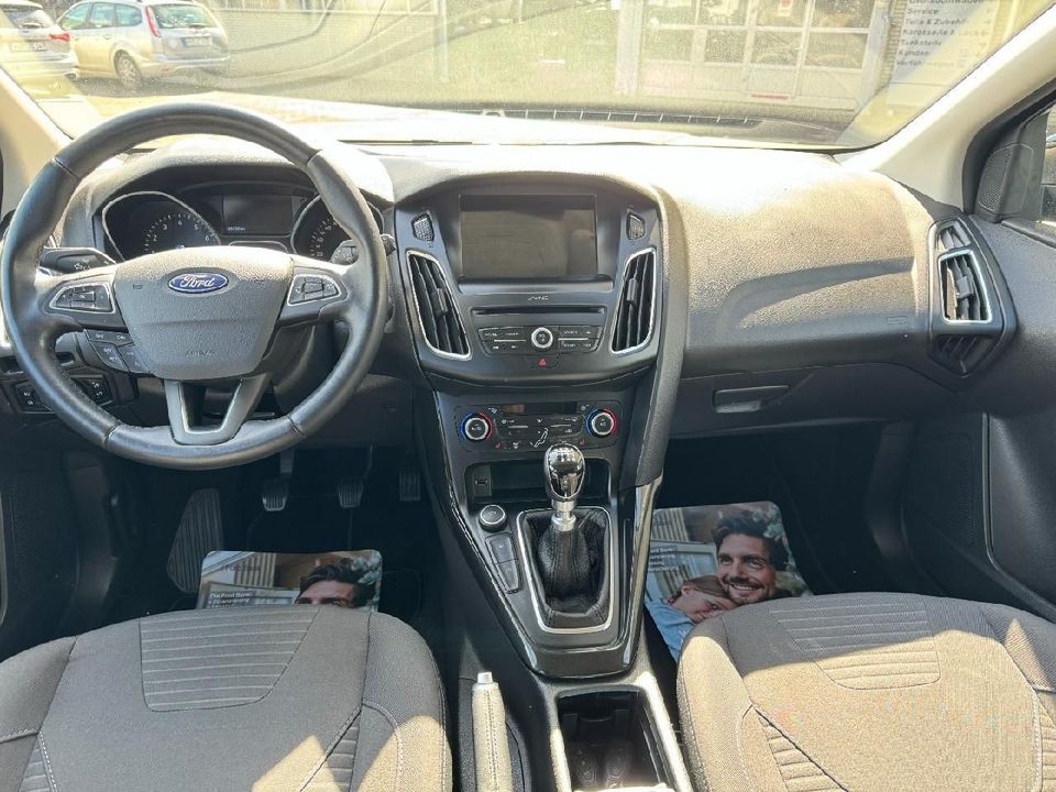 Ford Focus Lim. Titanium 1.5 150PS WiPa|PDC|Sync in Borgentreich