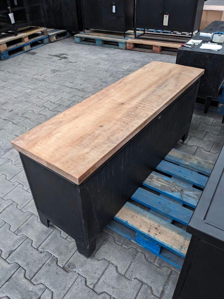 Lowboard Fernsehtisch TV Tisch 138x42 Holz Metall #568 250€* in Hagen