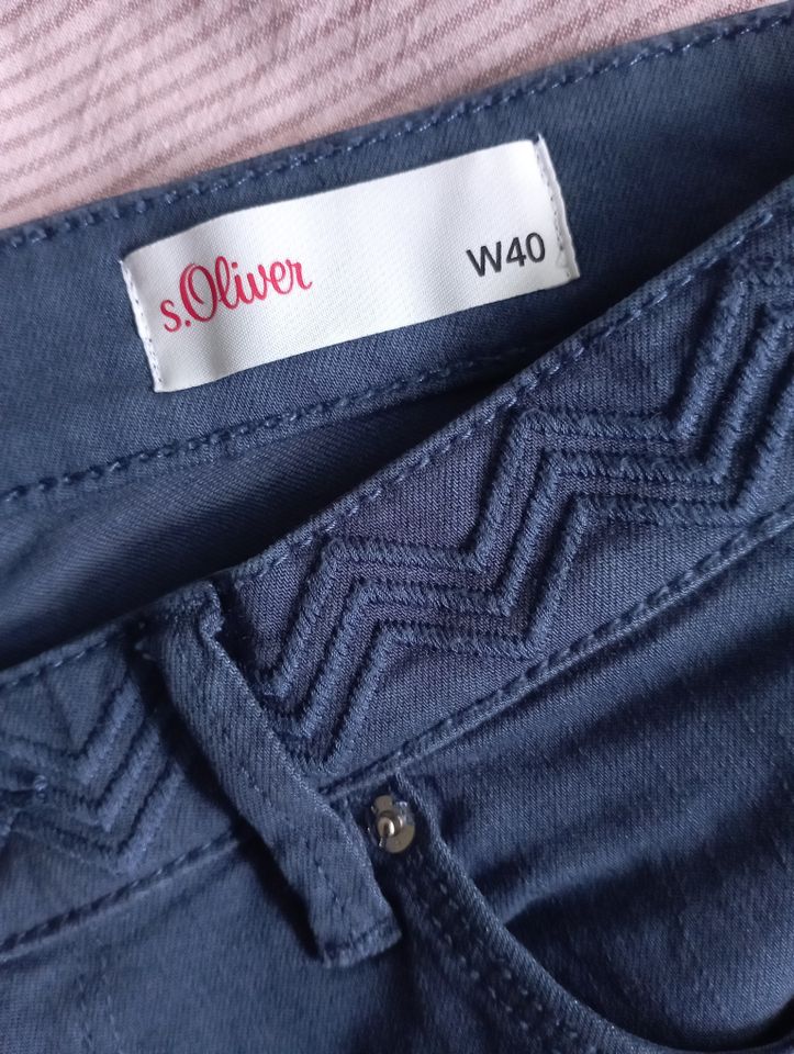 s.Oliver Shorts blau in 40 in Herne