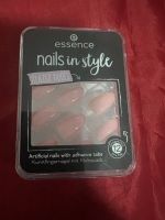 Essence artificial nails in rosa farbe Hessen - Hanau Vorschau