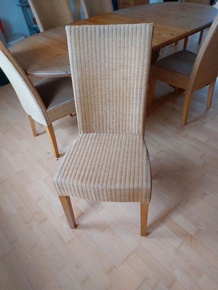 Tisch Kiefer massiv  6 Loom Chairs in Gladbeck