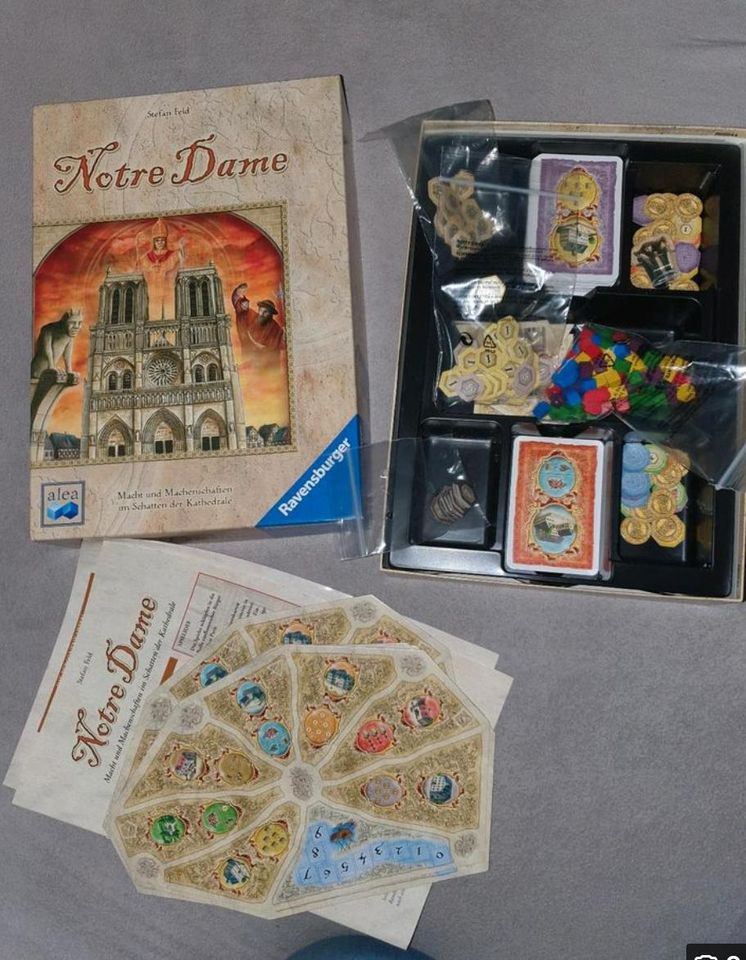 wie neu  Notre Dame  Gesellschaftsspiel in Gröbenzell
