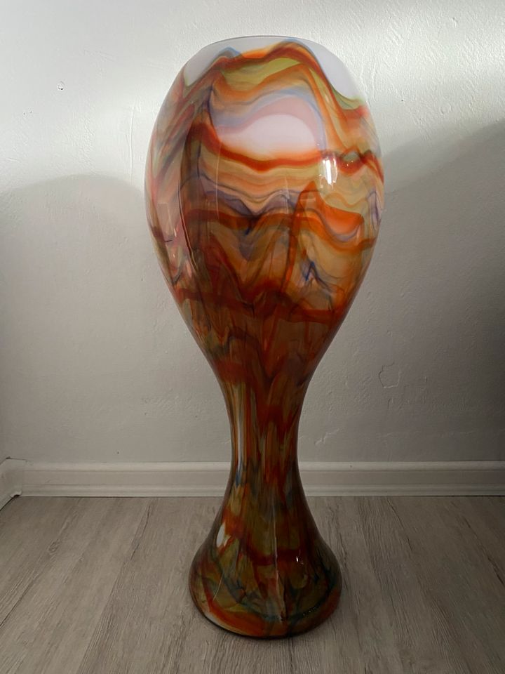 Vase - Rot/orange/blau in Frankfurt am Main