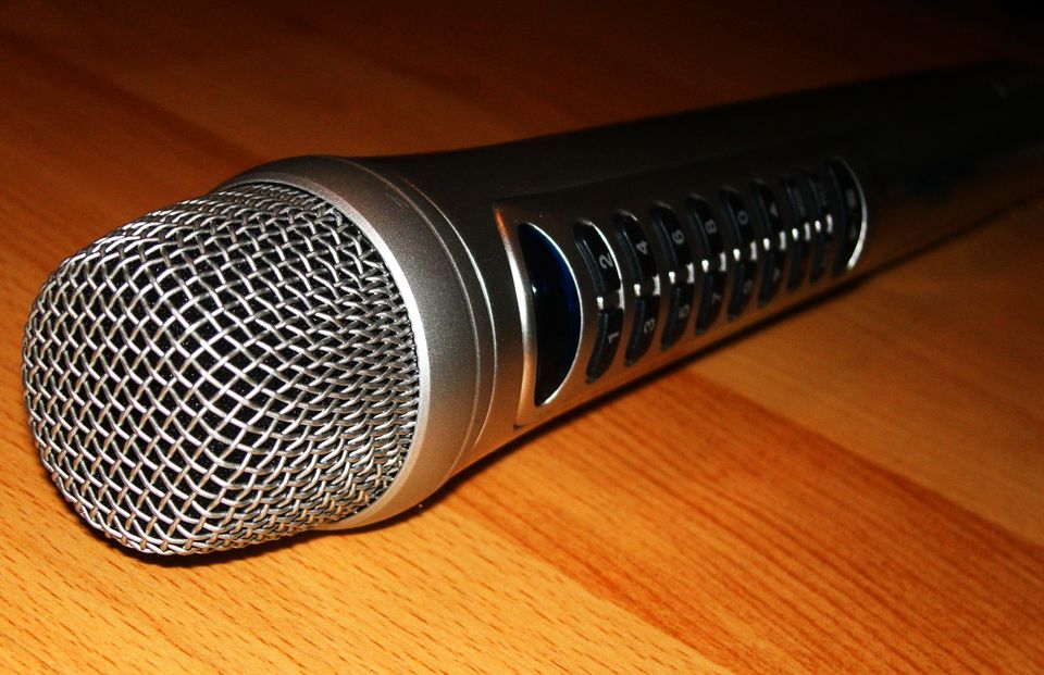 ♫ Karaokeanlage Mikrofon für Fernseher Karaoke-System Bewertung in Ingolstadt