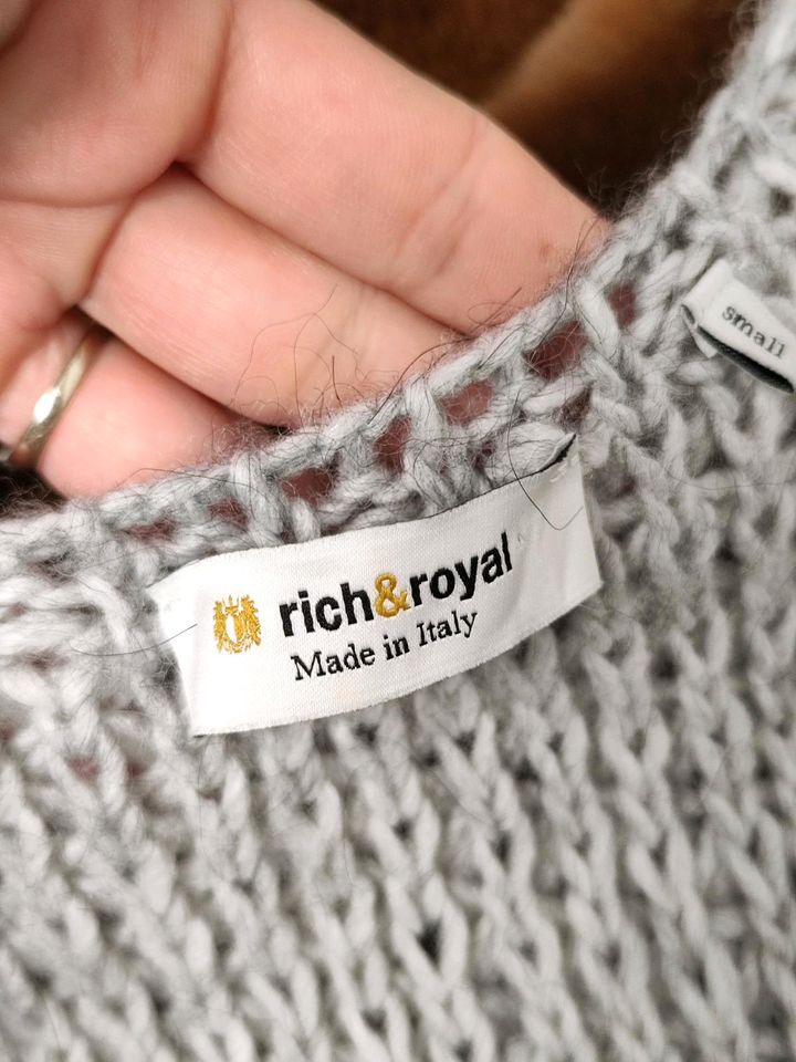 Rich & Royal Strick Weste lang neu Gr S in Bonn