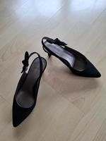Graceland Pumps Gr. 38 schwarz mit seitlicher Schleife Nordrhein-Westfalen - Lage Vorschau