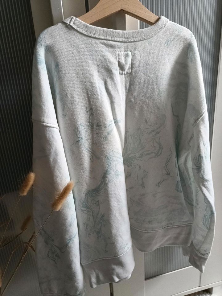 GAP Sweatshirt weiss blau türkis TopZustand 134 in Kirchen (Sieg)