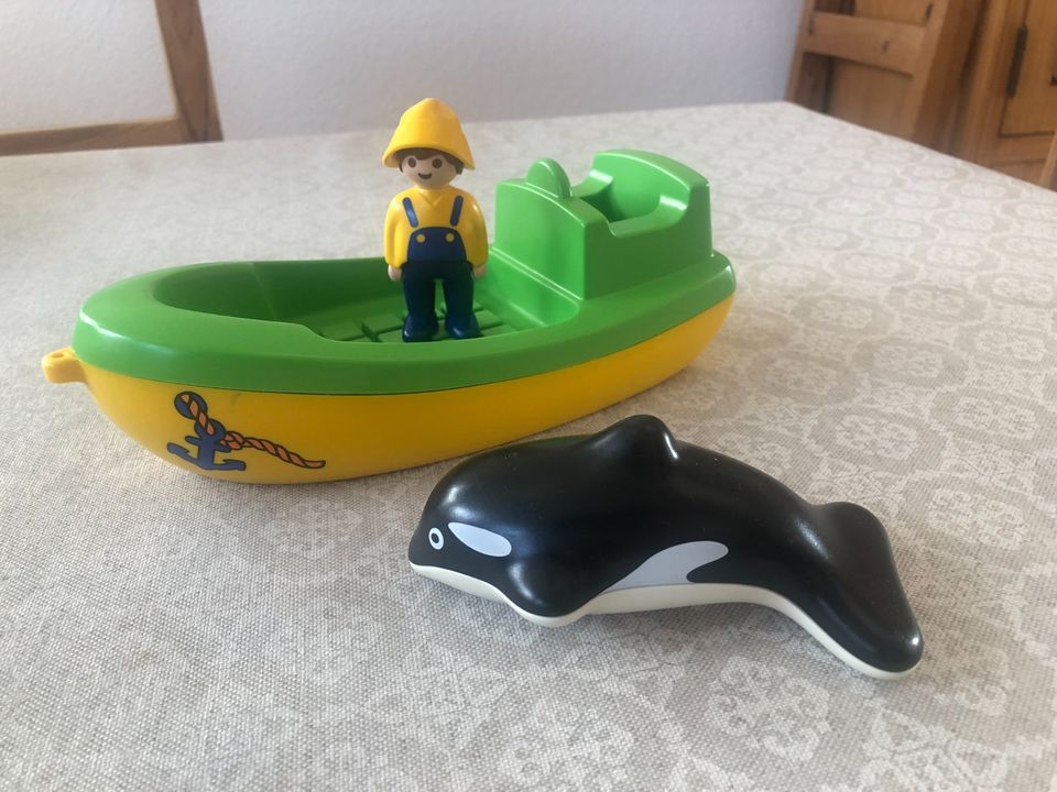 Playmobil 123 Fischerboot mit Wal in Großostheim