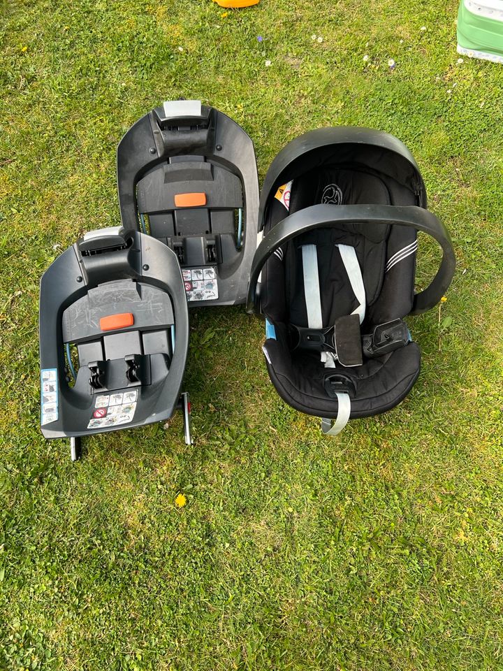 Babyschale von Cybex Aton mit Adapter für Kinderwagen in Schwerte