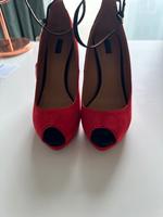 Zara Schuhe Keilabsatz rot schwarz 37 neu  Teilleder Düsseldorf - Eller Vorschau