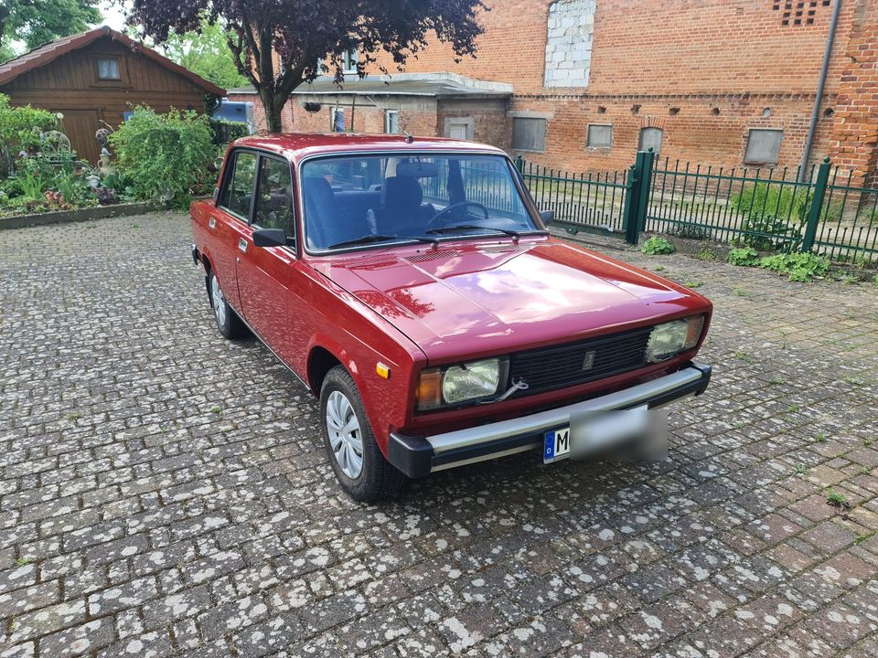 Lada 2105 Bj. 08/94 75PS in Stavenhagen