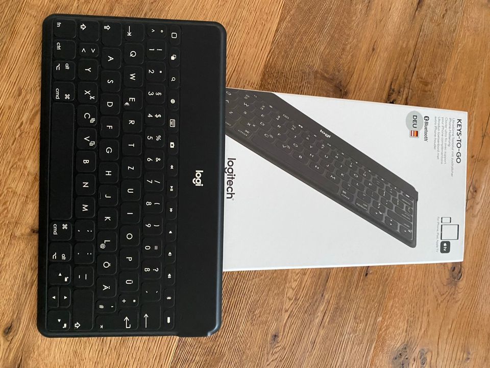 iPad Pro 9,7zoll inkl. Apple Pencil + Logitech Tastatur in Wiehl