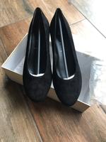 Högl Damen Pumps ~ Gr. 40 ( 6 1/2 ) ~ schwarz ~ ♥️ Neu m. OVP ♥️ Niedersachsen - Oldenburg Vorschau