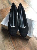 Högl Damen Pumps ~ Gr. 40 ( 6 1/2 ) ~ schwarz ~ ♥️ Neu m. OVP ♥️ Niedersachsen - Oldenburg Vorschau