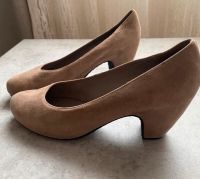 Högl Sacchetto Damen Pumps NEU Leder Gr.7 Hessen - Friedberg (Hessen) Vorschau