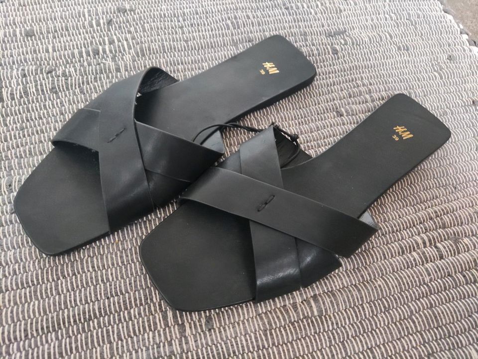 Sandalen in schwarz, Größe 39, neu in Velen