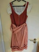 Rotes Dirndl mit Bluse Hessen - Vöhl Vorschau