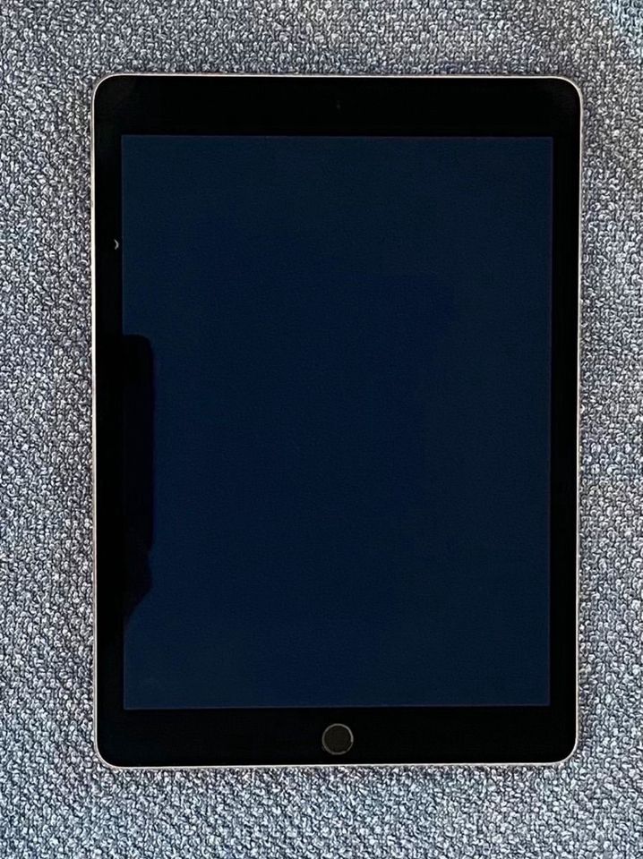 iPad Air 2. Wi-Fi. 128GB. Space Gray in Hameln