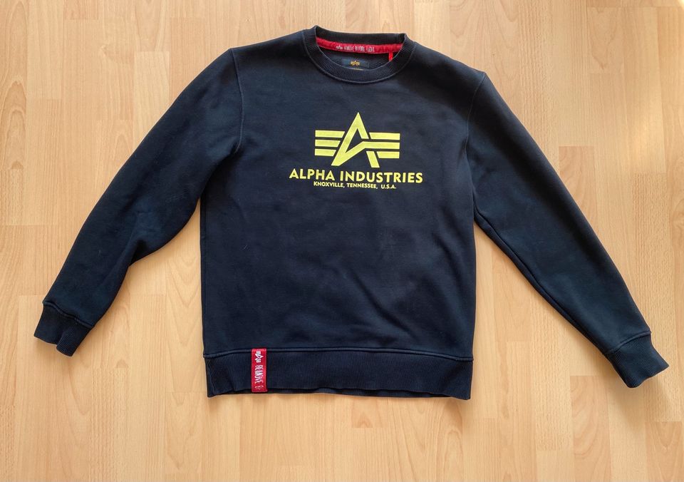 Schwarzes Sweatshirt Alpha Industries Größe 176/ S Herren in Stuttgart -  Vaihingen | eBay Kleinanzeigen ist jetzt Kleinanzeigen