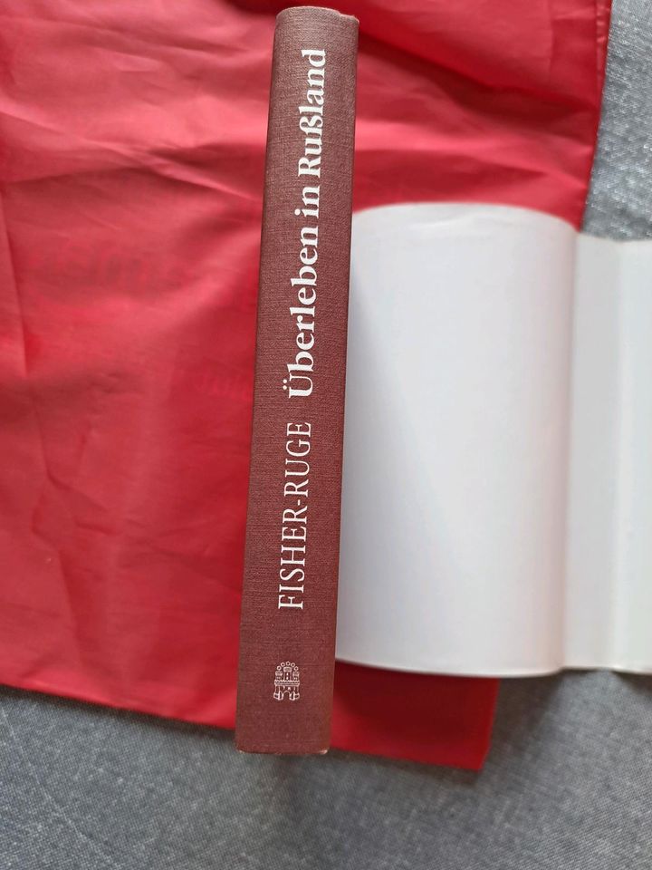 Buch neu "Überleben in Russland " in Erfurt