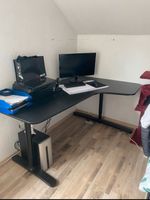 Schwarzer Schreibtisch 1,6m x 1,1m Nordrhein-Westfalen - Attendorn Vorschau