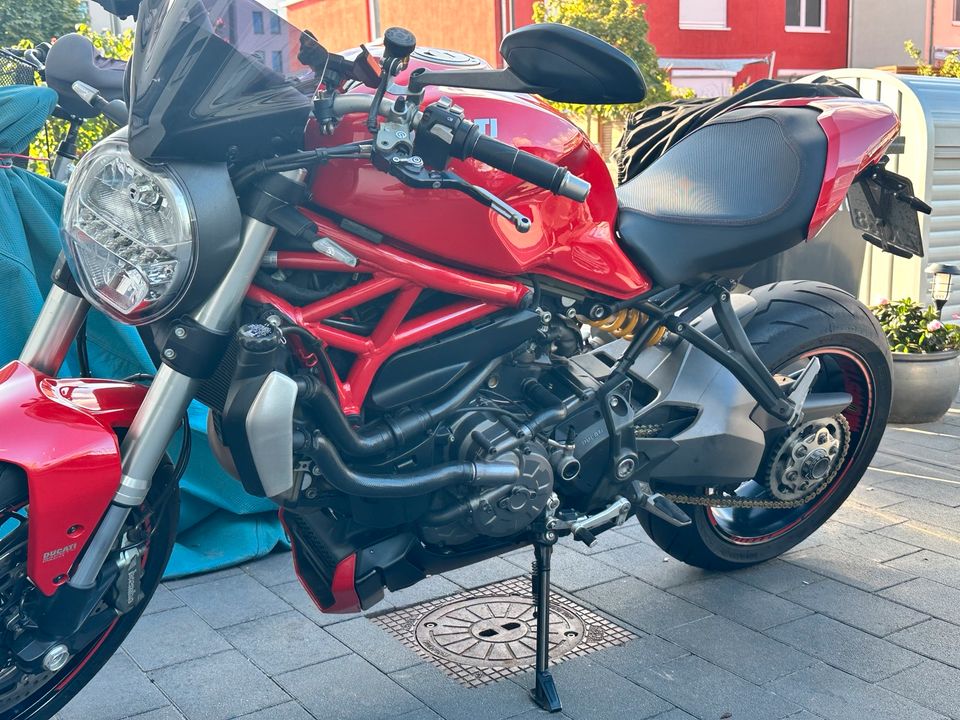 Ducati Monster 1200 evtl. Tausch gegen Auto in Berlin