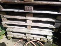 6 Holzpaletten zu verschenken Holz Paletten Palletten Brennholz Bayern - Bad Tölz Vorschau