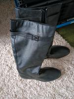 schwarze Stiefel Hessen - Villmar Vorschau