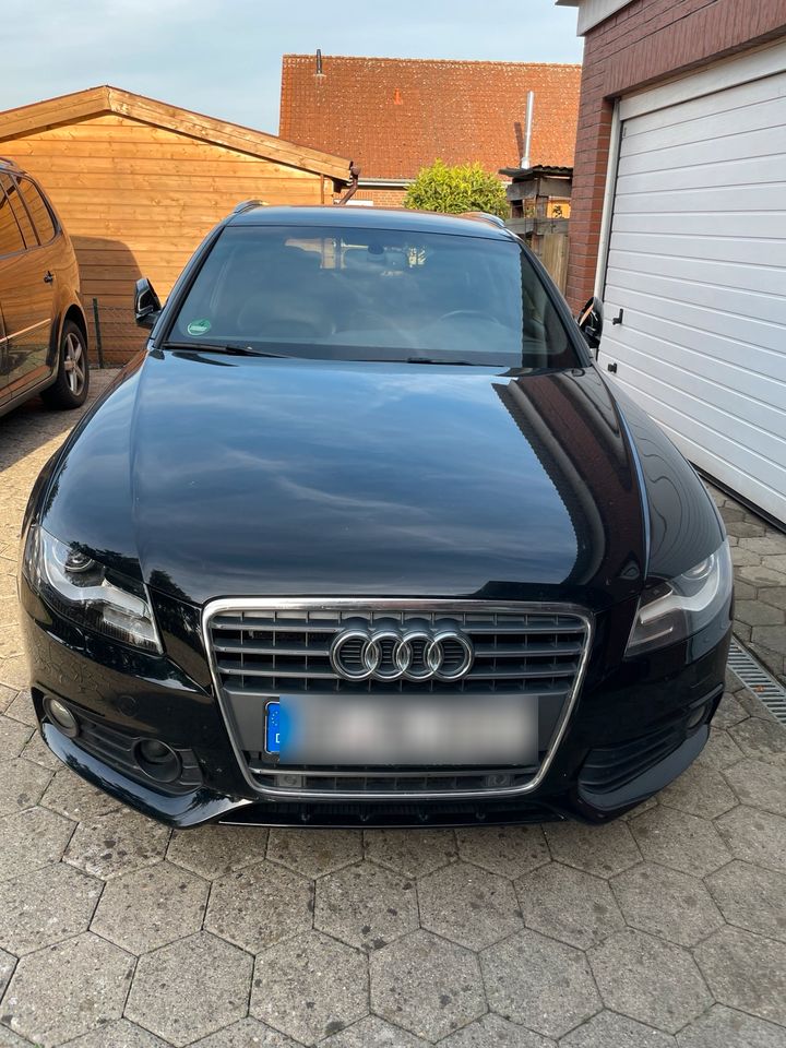 Audi A4 Avant 2.7 V6 B8 S-Line in Wahrenholz