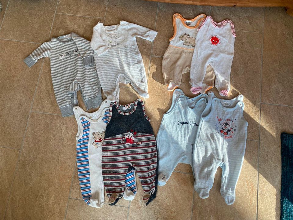 XXL Konvolut Babykleidung Gr. 50/56 in Haan