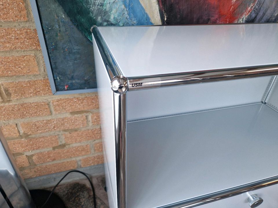 USM HALLER, sideboard, lichtgrau,neuwertig, 152x37x75 in Kirtorf