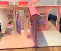 Wertvolles Puppenhaus von Barbie aus den 90er Kr. Dachau - Dachau Vorschau