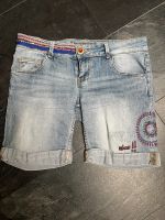 Damen jeans Bermuda / Kurze hose von DESIGUAL grosse 30 / L Nordrhein-Westfalen - Bocholt Vorschau