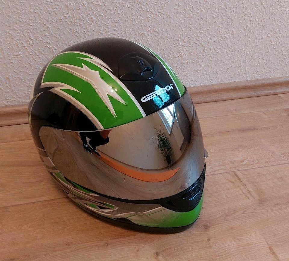 Germot Motorrad Helm XL schwarz/grün verspieltes Visier Integral in Reichenbach (Vogtland)