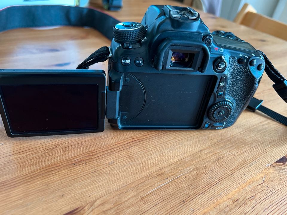 Canon eos 70d  / Body in Woez