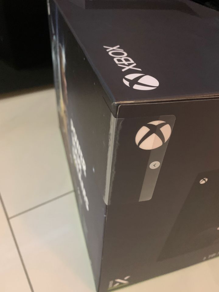 XBOX SERIES X 1TB Original Verpackt in Siegburg