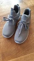 Graue Sneaker Schuhe Gr. 40 Nordrhein-Westfalen - Kerpen Vorschau