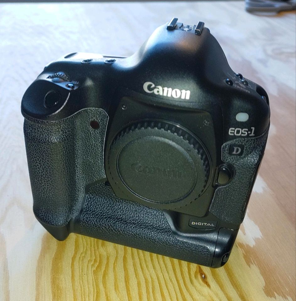 Canon EOS 1D in Linden