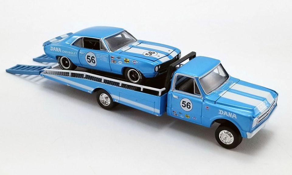 1:64 ACME 1967 Chevrolet C-30 Ramp Truck with 1967 Camaro in Leimen