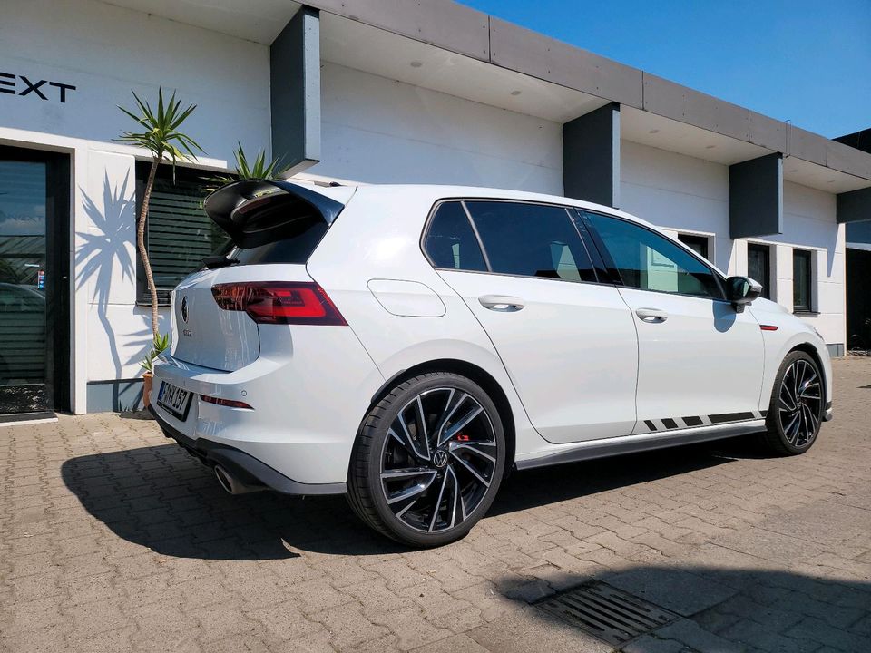 VW Golf 8 GTI Clubsport mieten ab 139€ am Tag oder 1390€ im Monat in Frankfurt am Main