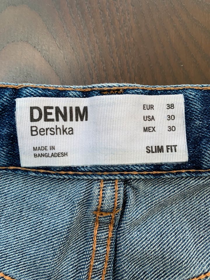 Jeans von Bershka in Bönnigheim