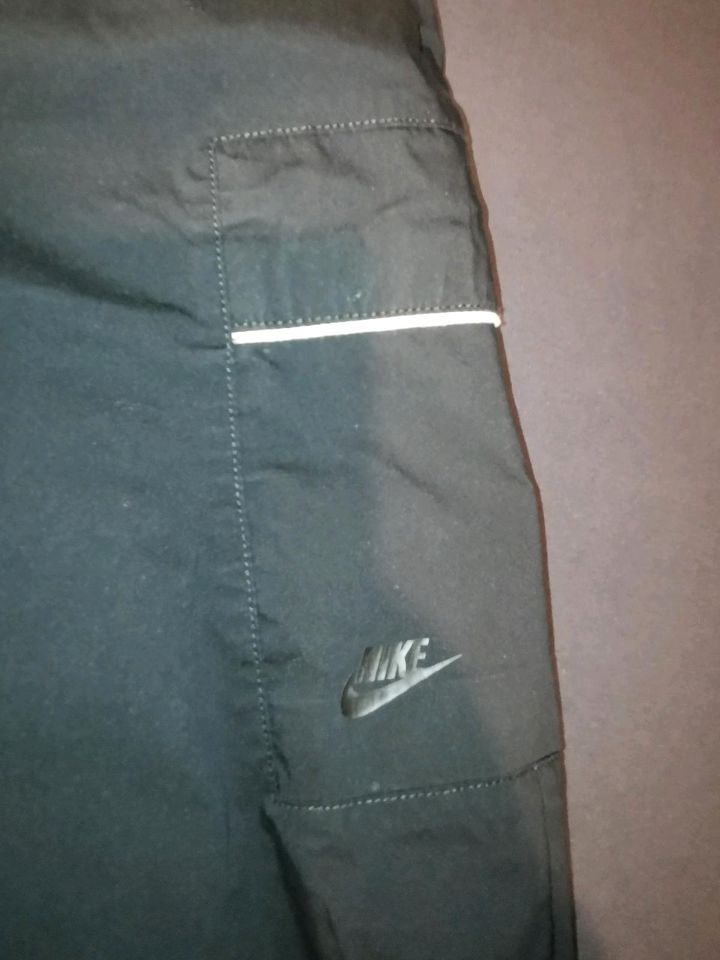 Nike Stoffhose Größe W36 L/XL Top in St. Ingbert