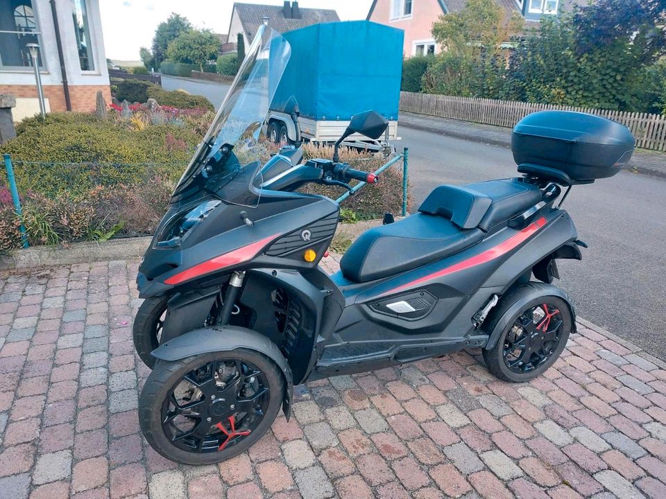 Quadro Qooder QV4 schwarz Topcase Heizgriffe in Berlin