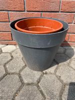 Großer Übertopf ID 28cm mit 22cm Pflanztopf aus PVC Leipzig - Connewitz Vorschau